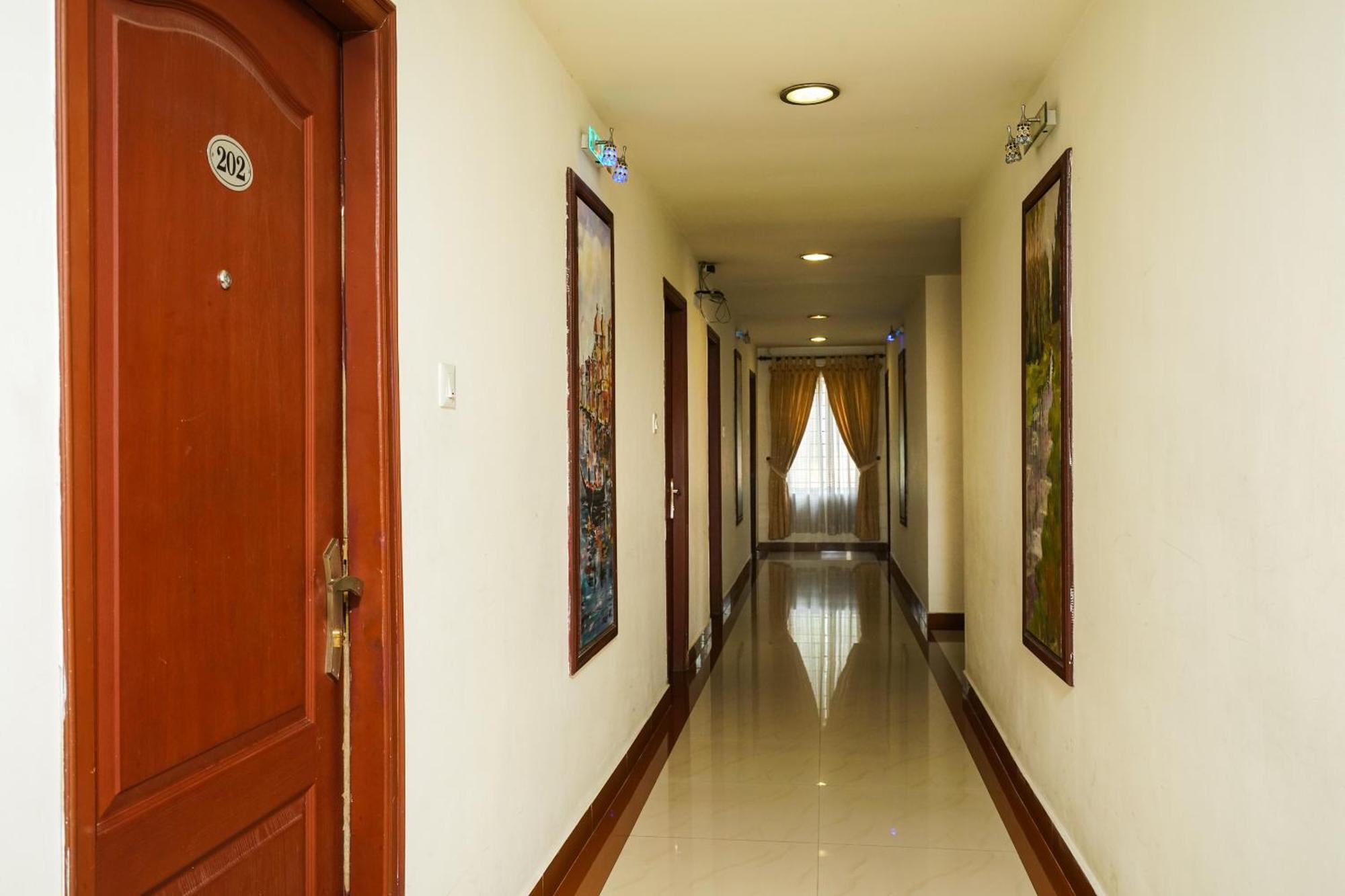 Hotel MGS Residency Kallar Vattiyar Exterior foto